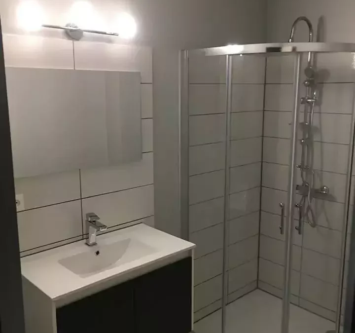 Carreleur à Toulouges : un revêtement de sol polyvalent pour votre intérieur